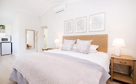 10Vdw Self Catering Apartments-Newly Renovated!